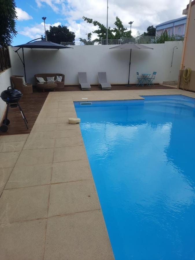 Studio Avec Piscine Privee, Idealement Situe Saint-Claude Extérieur photo