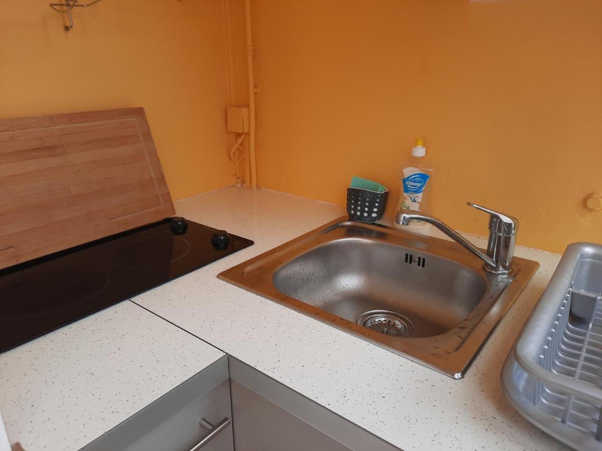 Studio Avec Piscine Privee, Idealement Situe Saint-Claude Extérieur photo